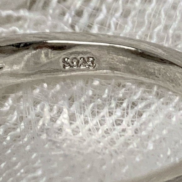🌟RAVE REVIEWS-RESTOCK🌟| 2 CT White Sapphire Ring - Picture 5 of 8